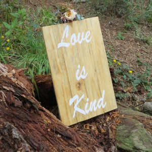 Love is kind - the path leads guests through the forest